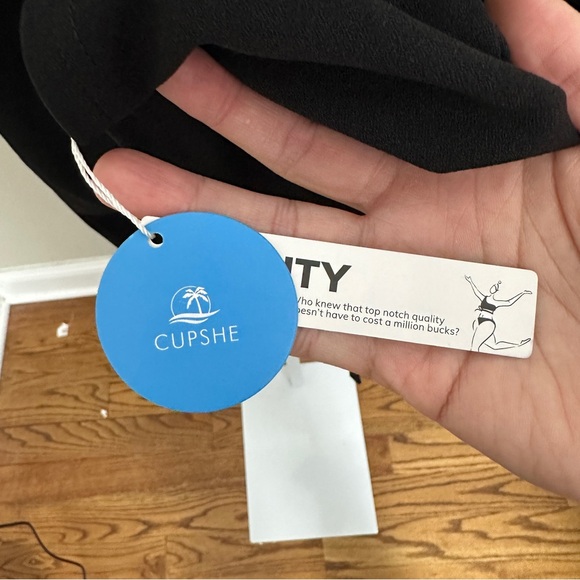 CUPSHE BLACK MINI DRESS NWT SIZE S - Picture 3 of 7